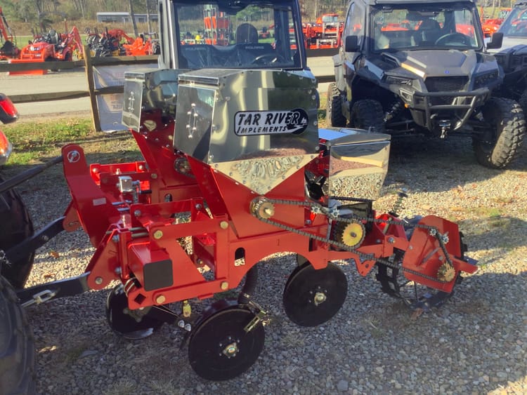 Tar River Implements SCP-2R 2 Row Planter