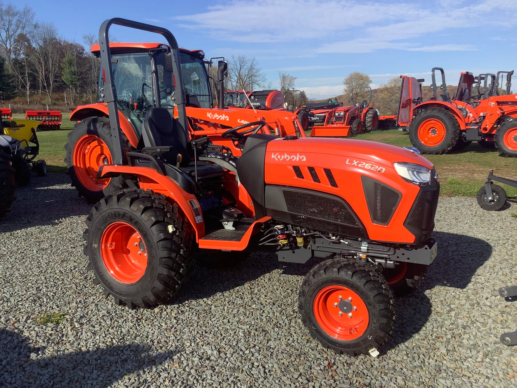 Kubota LX2620HSD