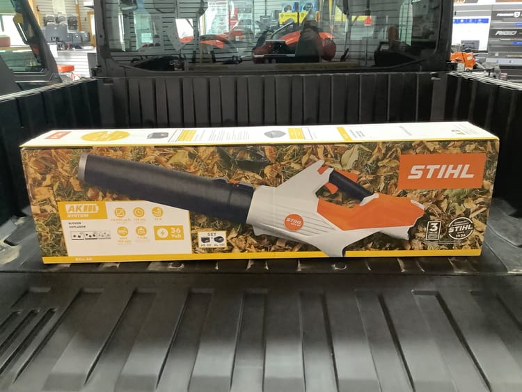 Stihl BGA 60 Set w/ AK 30