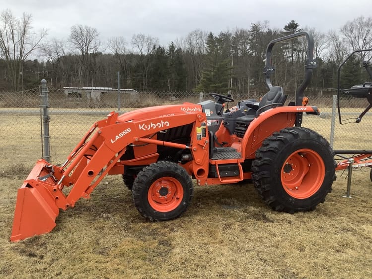 Kubota L3560GST w/ LA555 Loader
