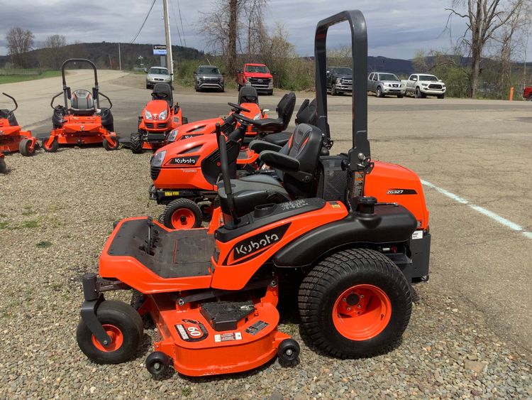 Kubota ZG327 60″